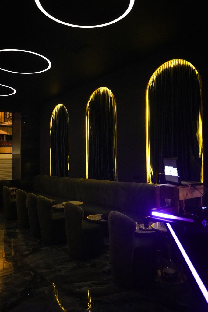 ghost-brussels-chicha-bar-cafe-branche-cocktail-dj-ambiance-bruxelles-centre-louise-ixelles00006